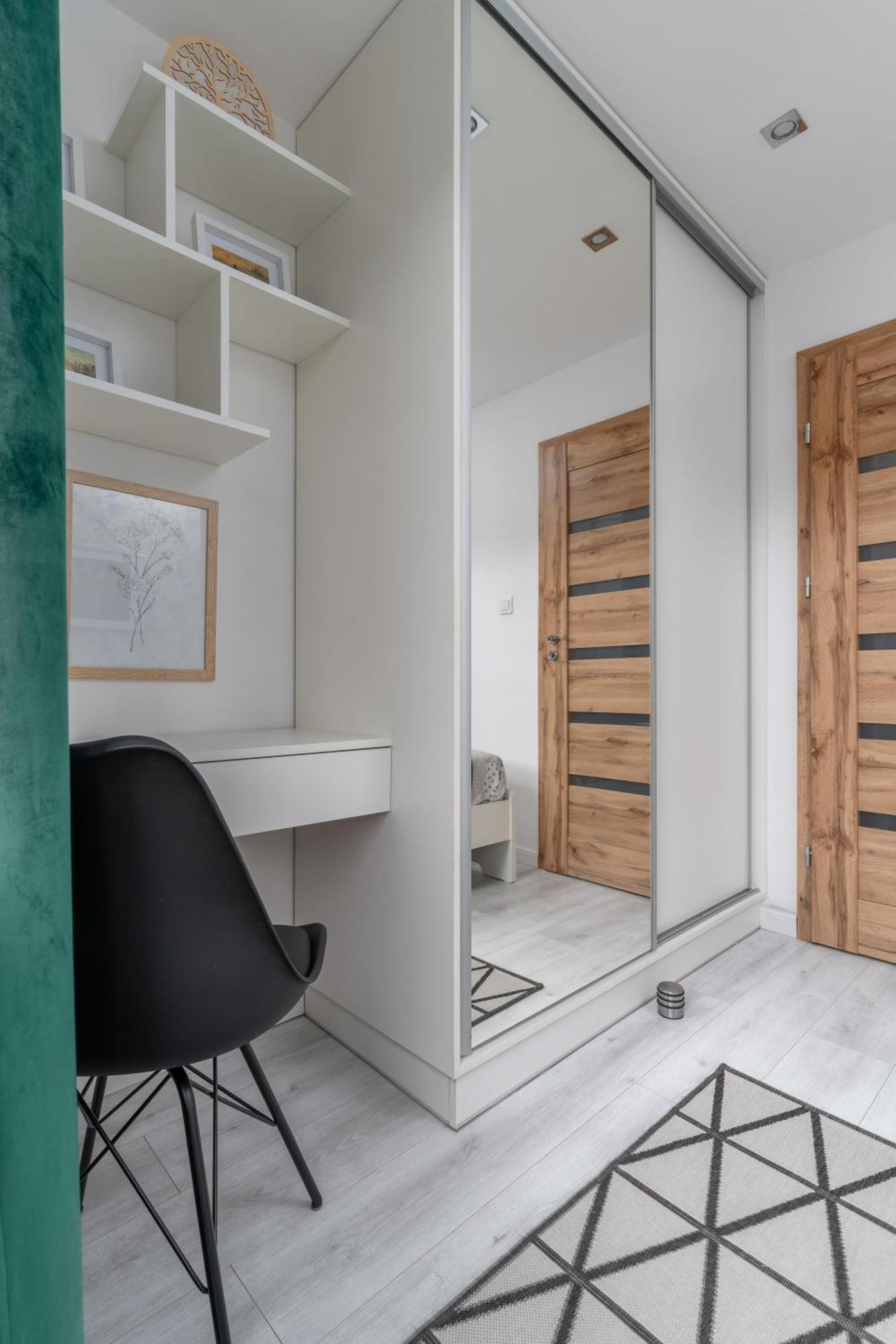 Sloneczny Apartament Monopolis Lodz  Ngoại thất bức ảnh